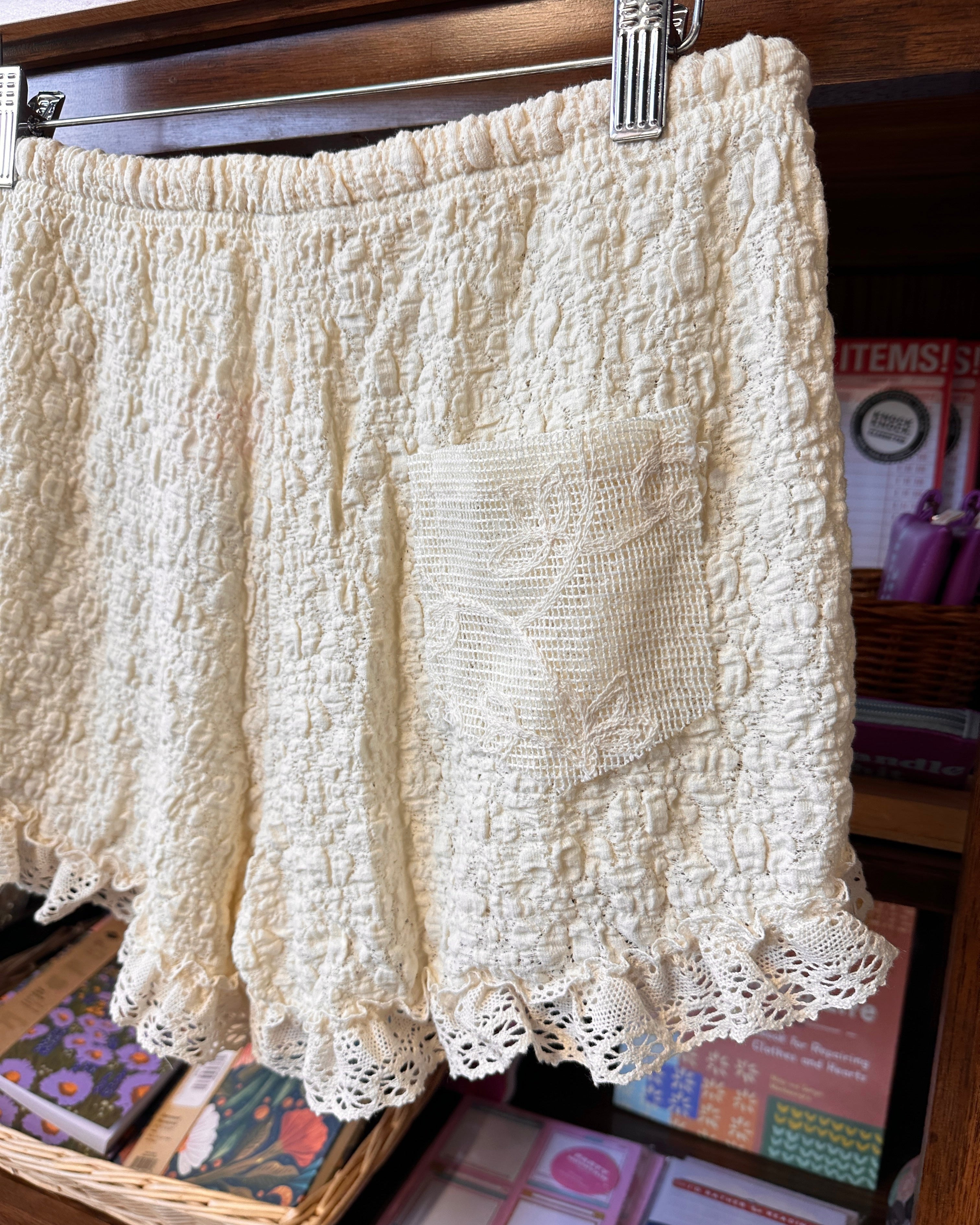 Cream Lace Textured Shorts