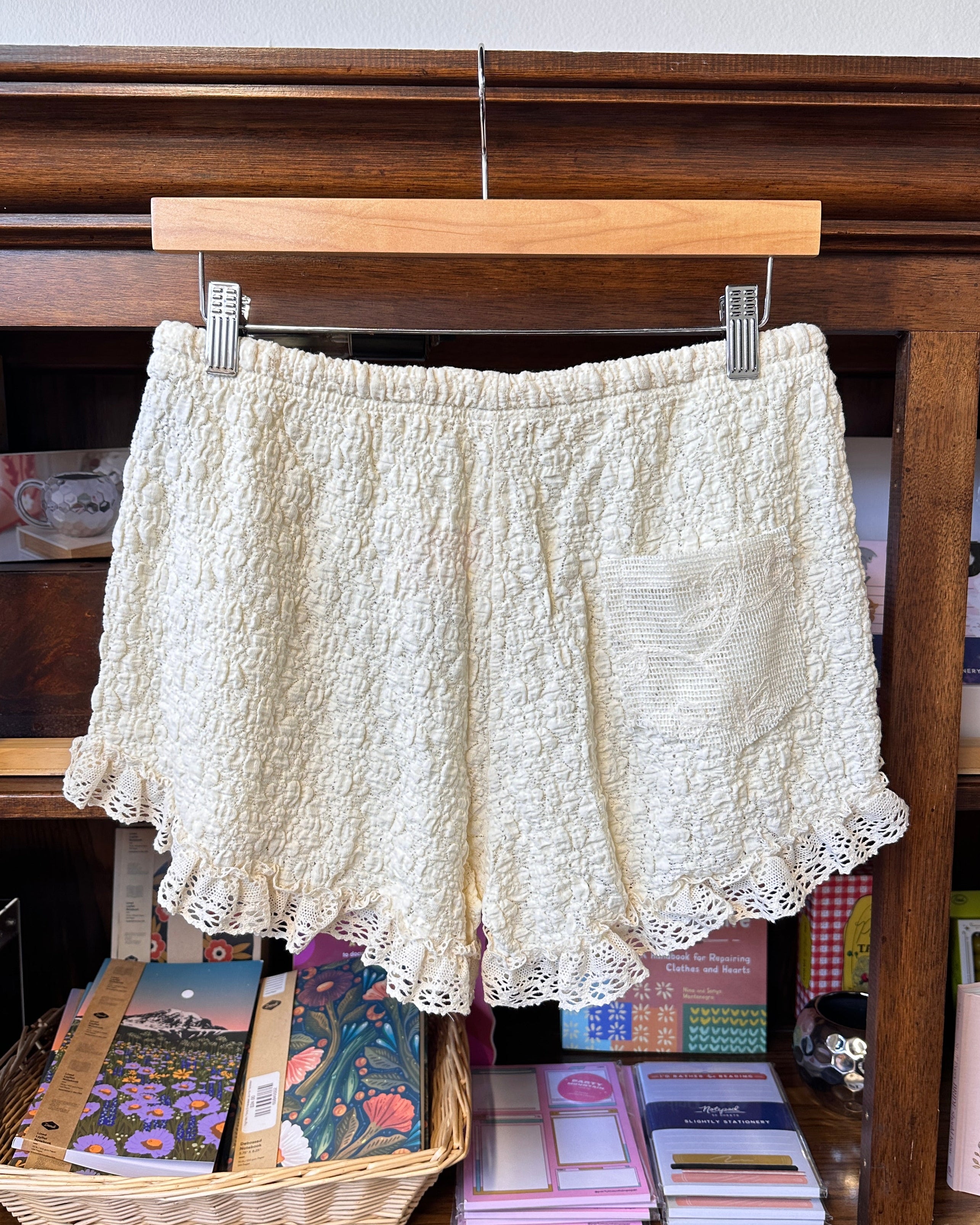 Cream Lace Textured Shorts
