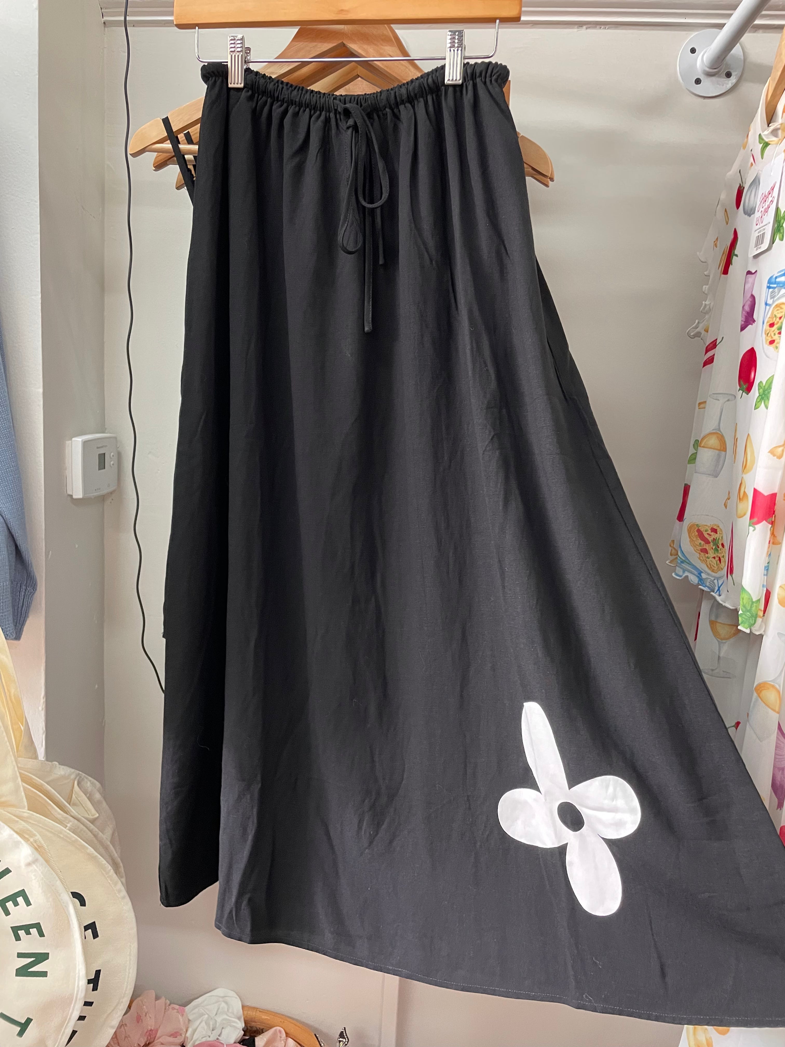 Flower Icon Linen Midi Skirt - Black