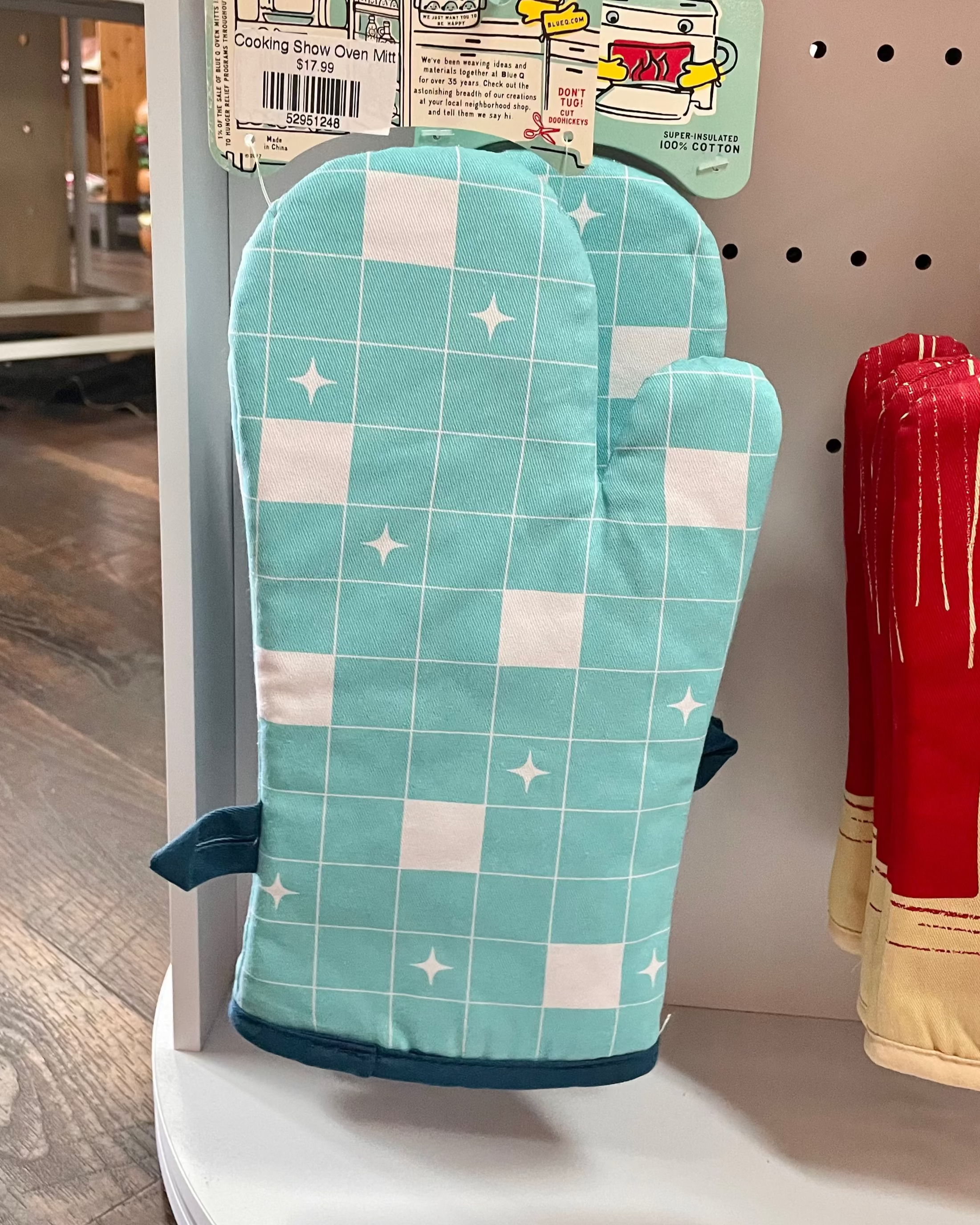 Cooking Show Oven Mitt
