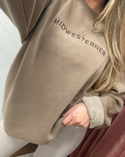 Midwesterner Sweatshirt - Pigment Clay