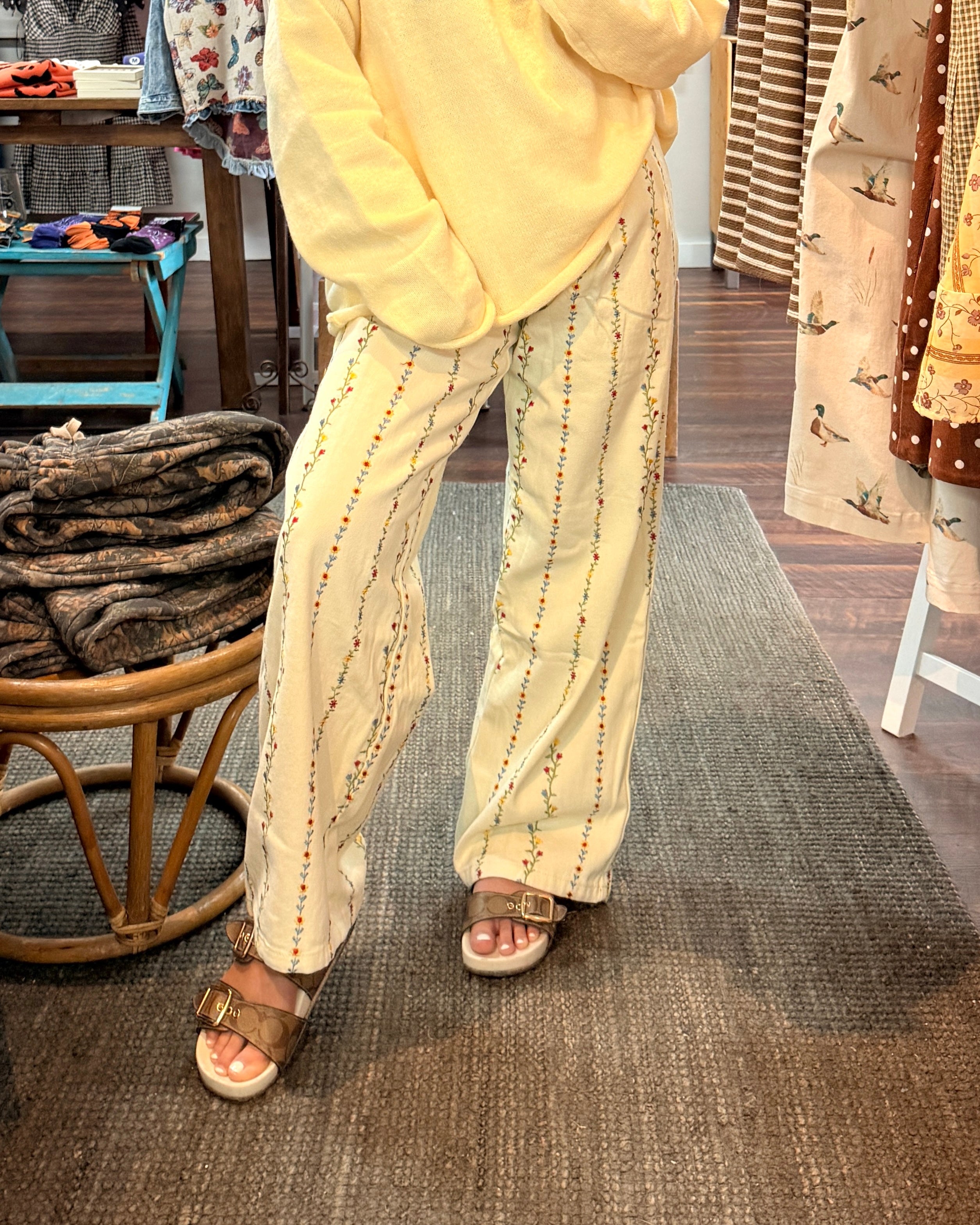 Floral Embroidered Cream Pants