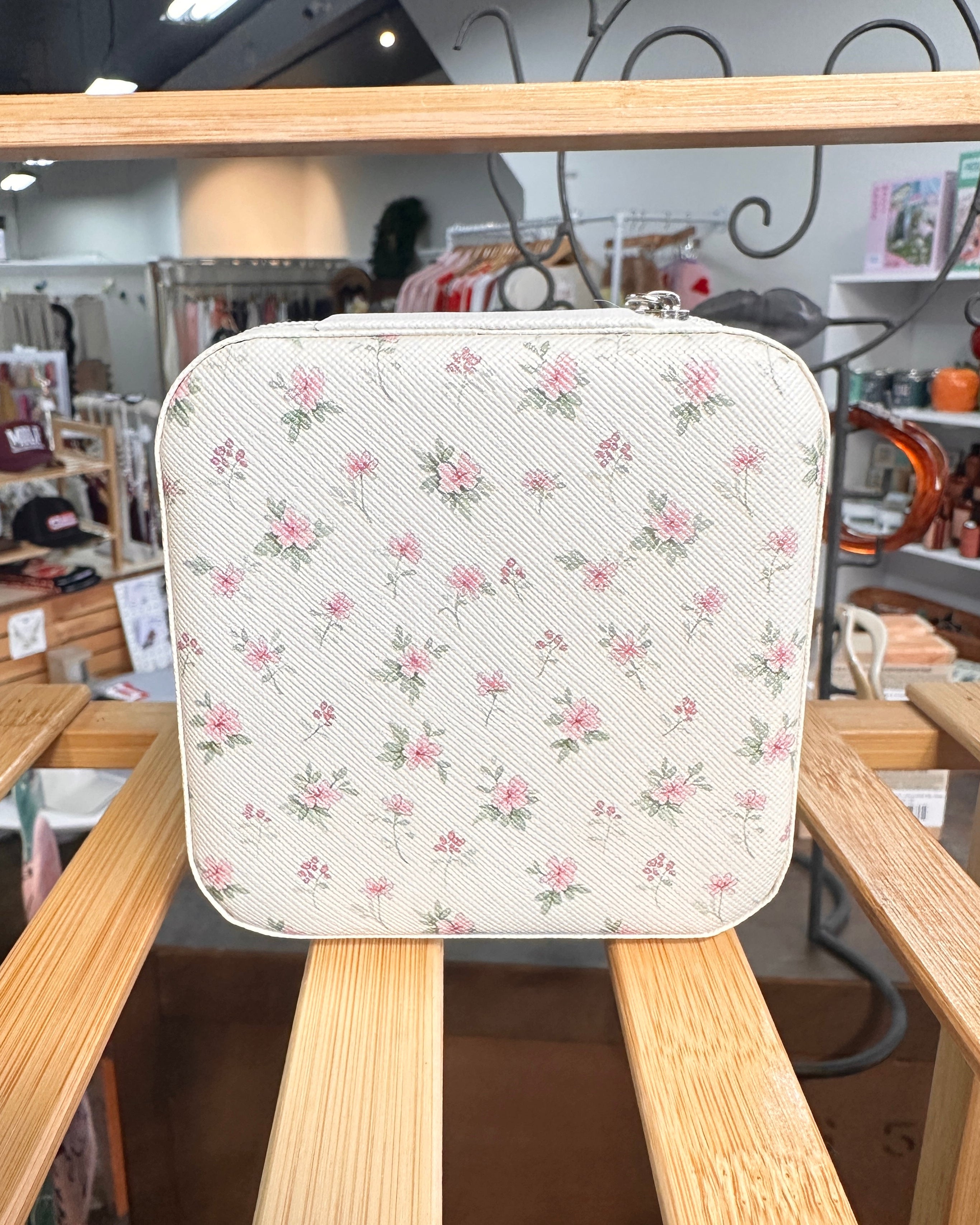 Compact Travel Jewelry Box - Pink Ditsy Flowers