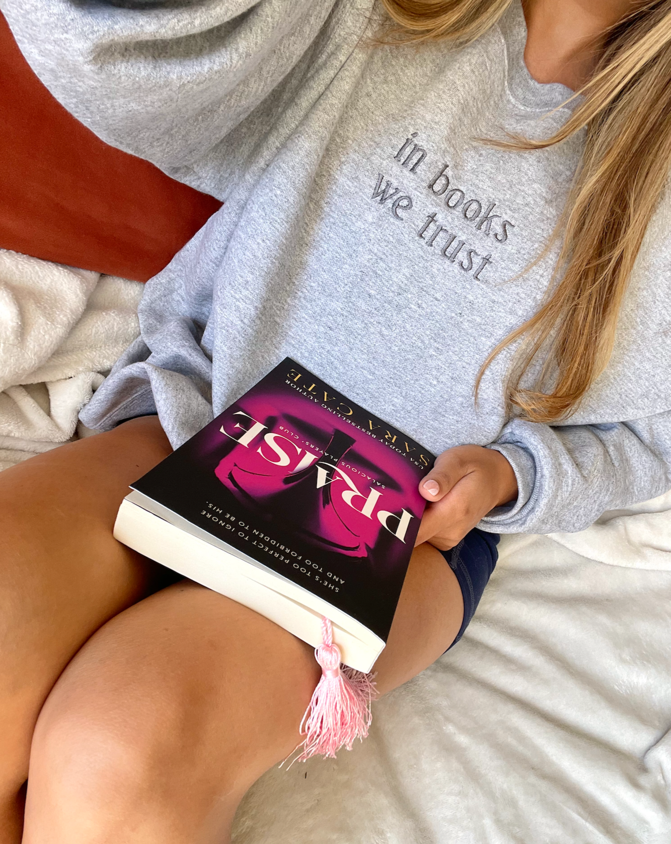 In Books We Trust Sweatshirt